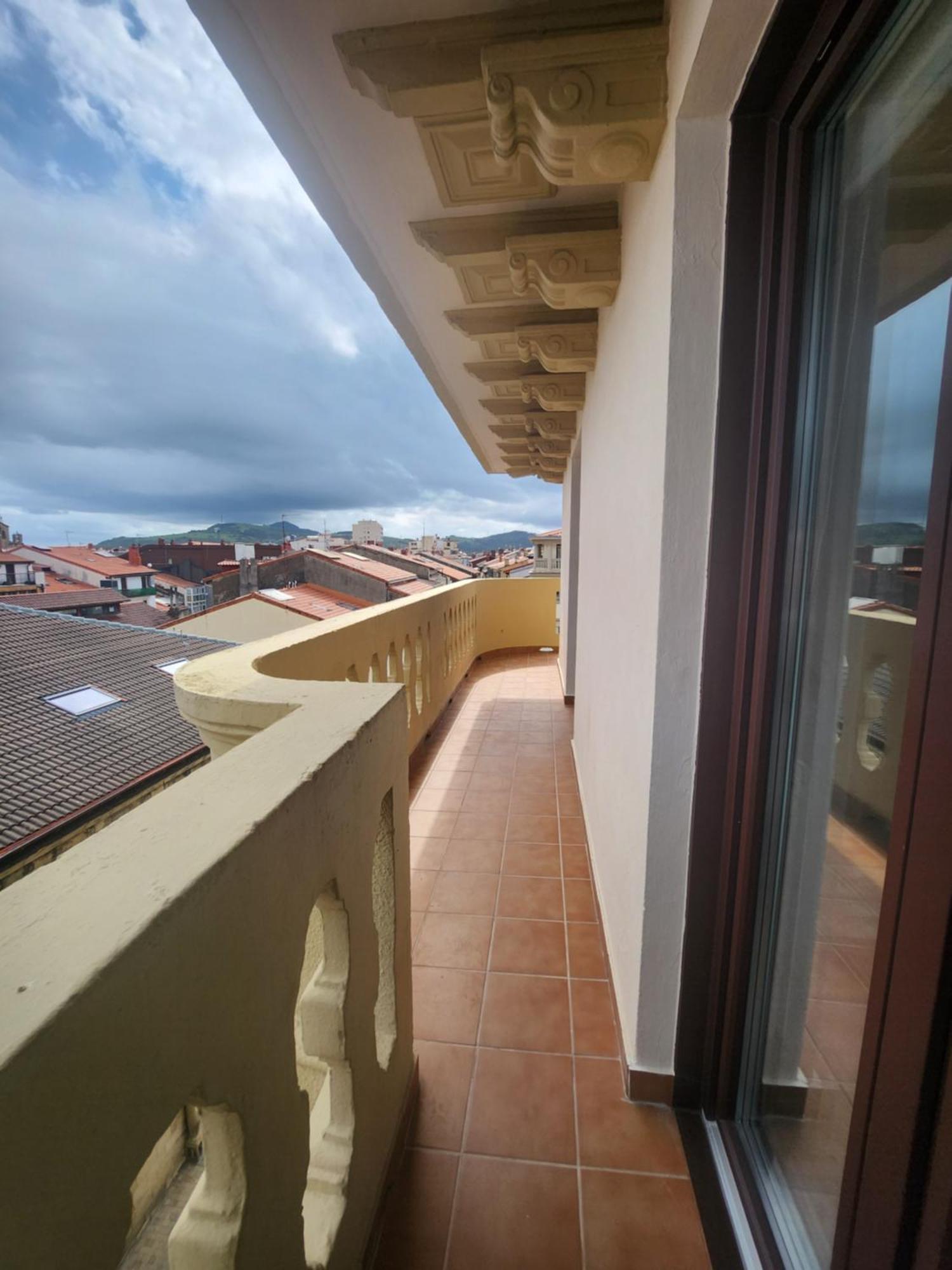 Piso Centrico Amplio-Luminoso Lägenhet Zarautz Exteriör bild